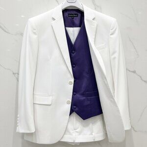 Lucci men's white 3 piece suit / Purple vest/handkerchief, 42R jacket /pants 36R